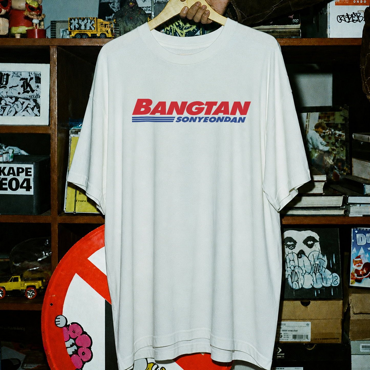 Bangtan Sonyeondan Washed White Tee